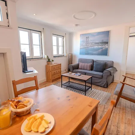 Apartment With Great View *